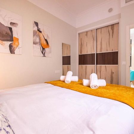 Slava Luxury Suite Seville Exterior photo