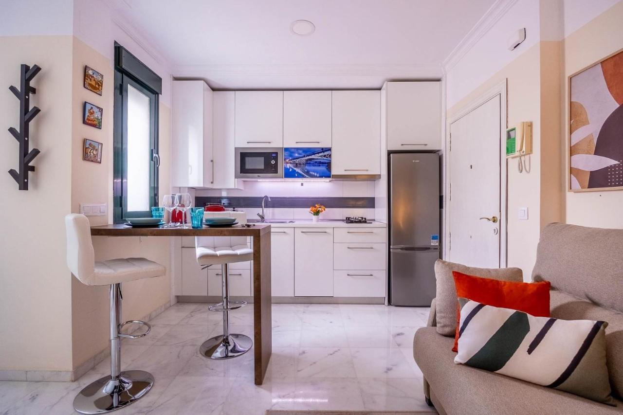 Slava Luxury Suite Seville Exterior photo