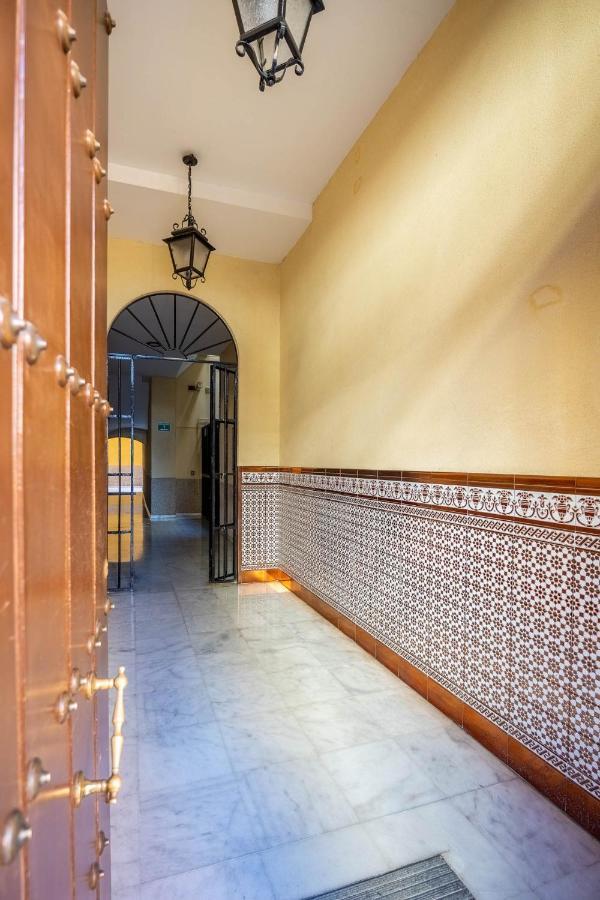 Slava Luxury Suite Seville Exterior photo
